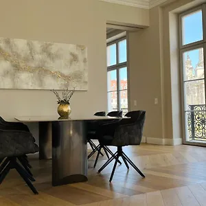 Luxury / 3-raum-suite An Der Frauenkirche / 4 Dresden